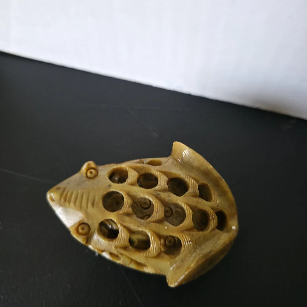 Vintage Hand-Carved Soapstone Jade Frog Figurine – Mother & Baby Hidden Inside